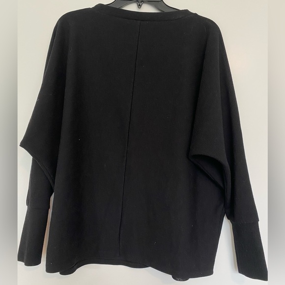 Black Thyme Maternity Batwing Sweater - Picture 3 of 5